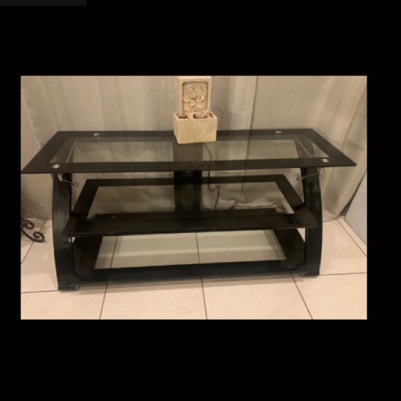 table - Picture 3 of 3